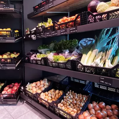 rondom Metzgerei Fässler Ladenbau Re-Design