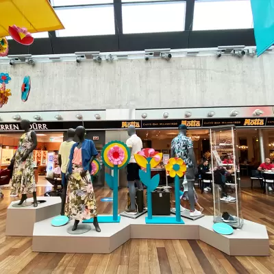 rondom Shoppi Tivoli Frühling Mall 